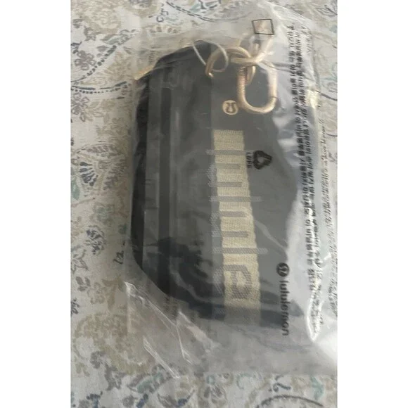 Lululemon Dual Pouch Wristlet Black/Gold NWT - Picture 4 of 6